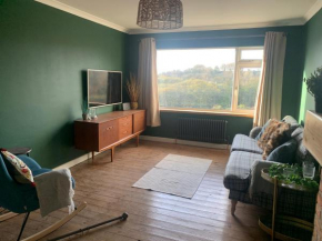 Tenby house for 6 with 2 parking spaces